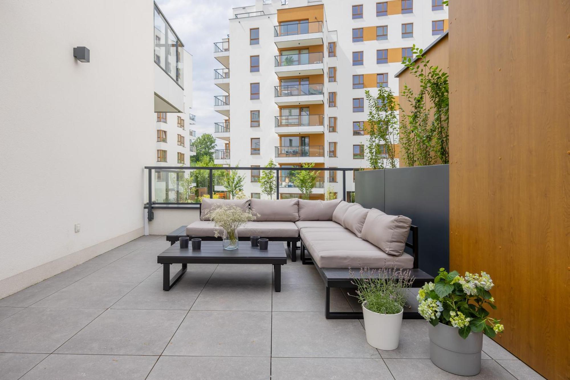 Wola Ludwiki With Parking And Terrace By Renters Prestige Apartament